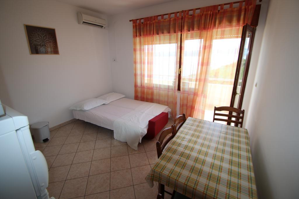 Villa Stipe Lokva Rogoznica Ruang foto