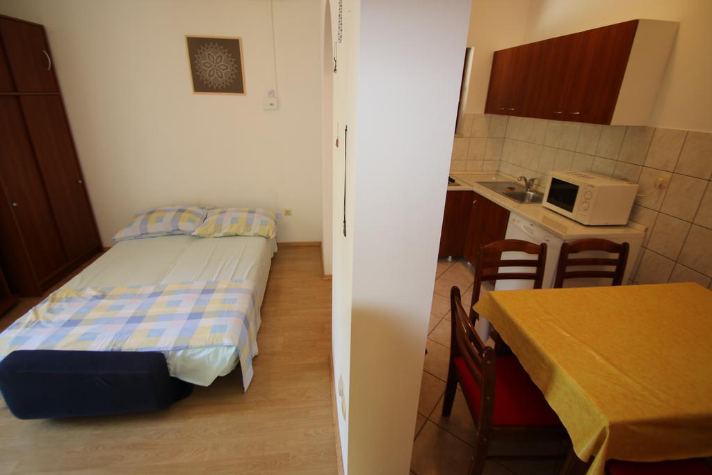 Villa Stipe Lokva Rogoznica Ruang foto