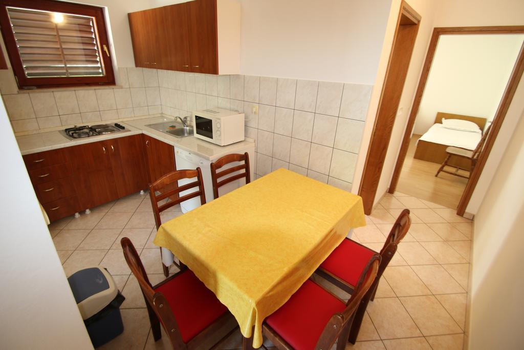 Villa Stipe Lokva Rogoznica Ruang foto