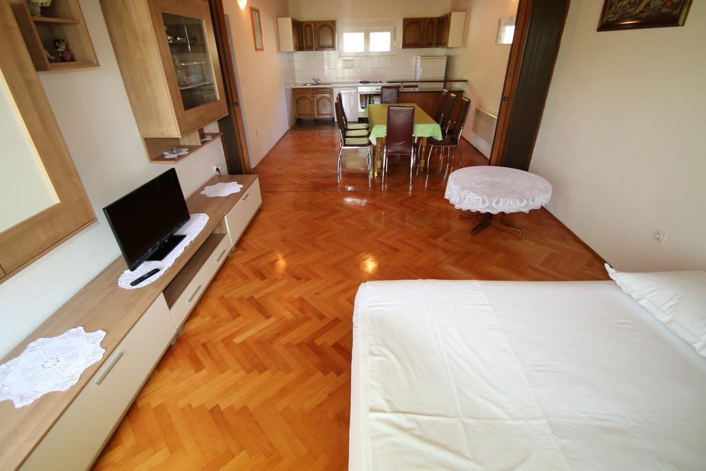 Villa Stipe Lokva Rogoznica Ruang foto