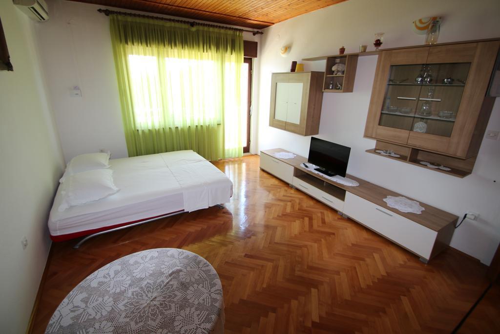 Villa Stipe Lokva Rogoznica Ruang foto